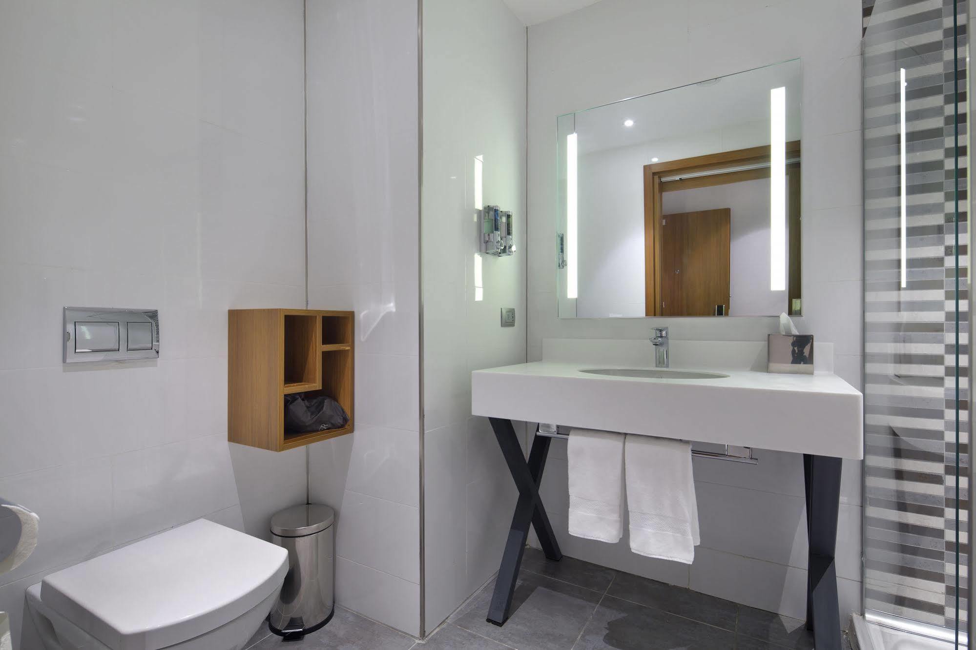 Hampton By Hilton Kocaeli Symbol Hotel Kültér fotó
